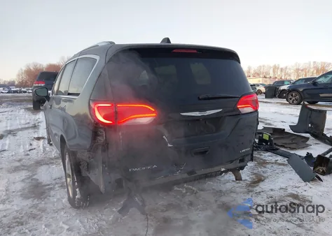 2017 Chrysler Pacifica Limited z USA, uszkodzony, nr VIN 2C4RC1GG0HR592914